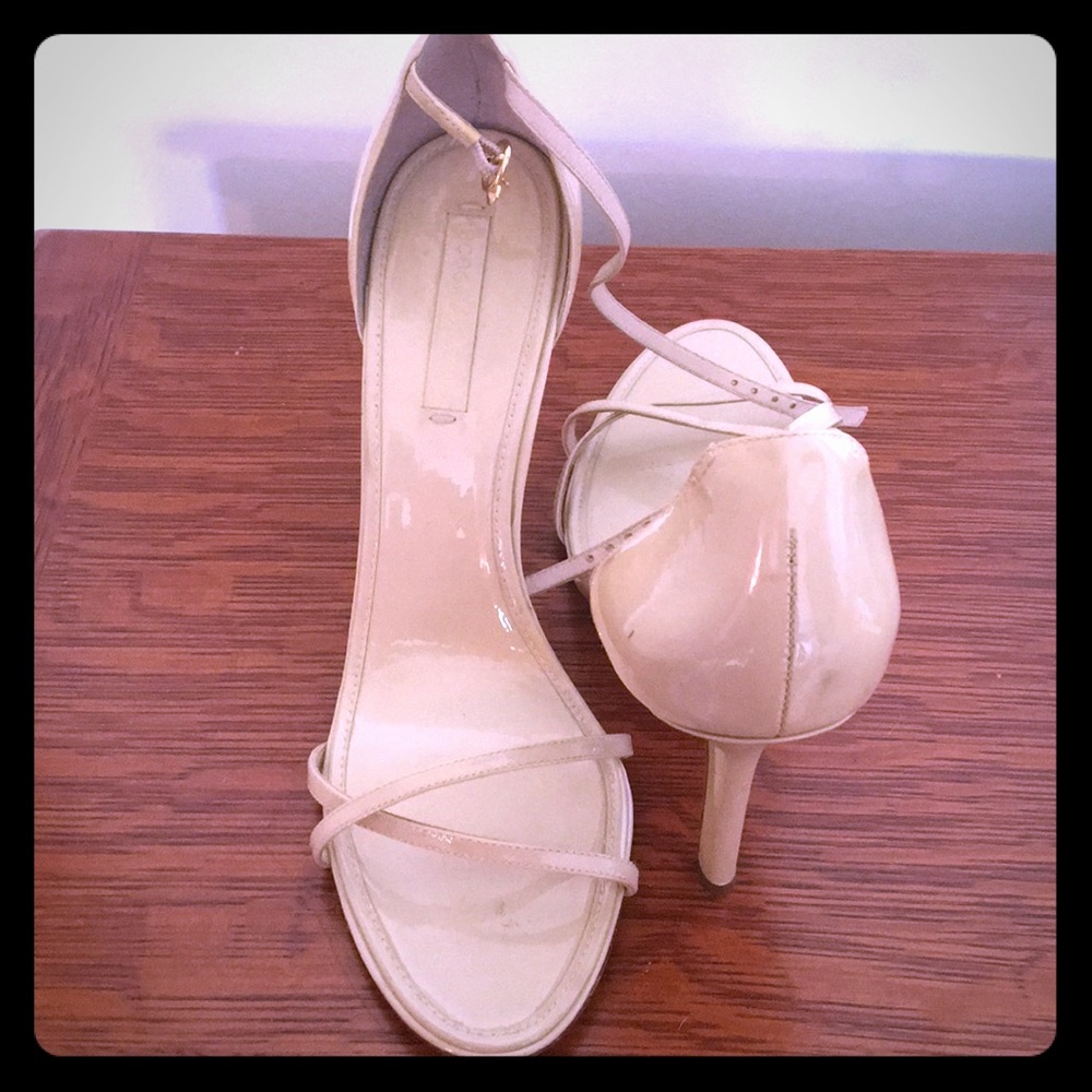 BCBG HEELS